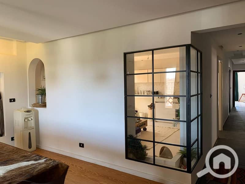 9 778a9bb7-6c6c-4de1-9186-95dcba8d8b37. jpeg