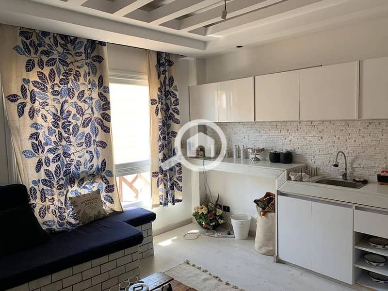 10 6459ea58-d1fe-491e-be0b-93356d25d25e. jpeg