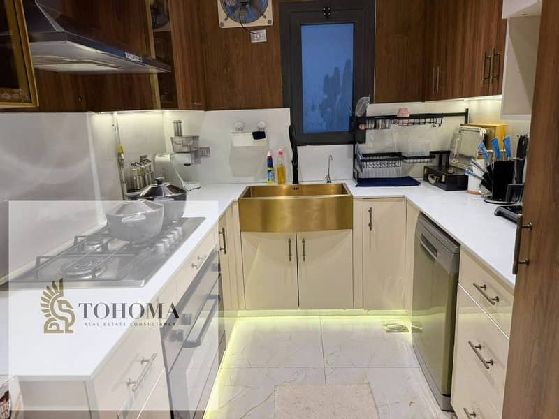 8 a0e9a9ae-ea1f-48b0-9baf-36890ee3950c. jpg