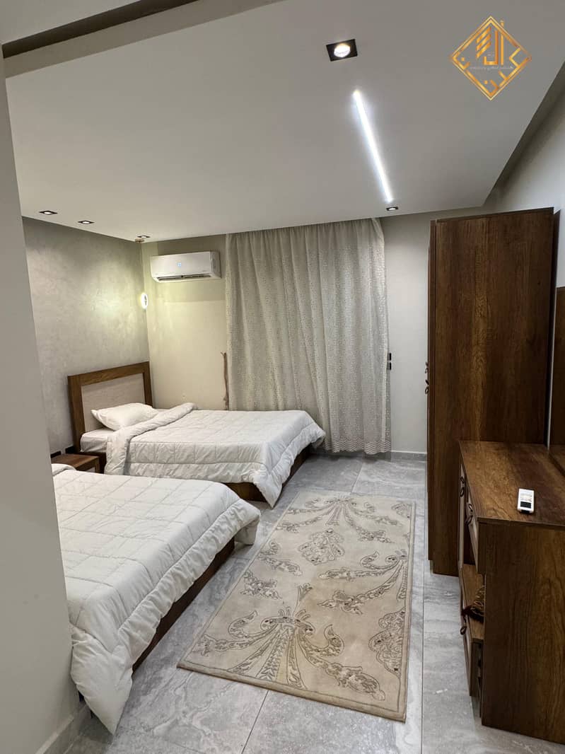 10 WhatsApp Image 2025-09-27 at 16.11. 13 (1). jpeg