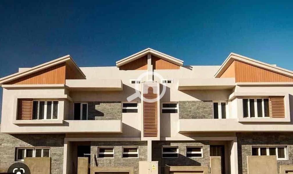 11 4bda32de-f01e-4bbf-9d21-37fff2c5e82b. jpg