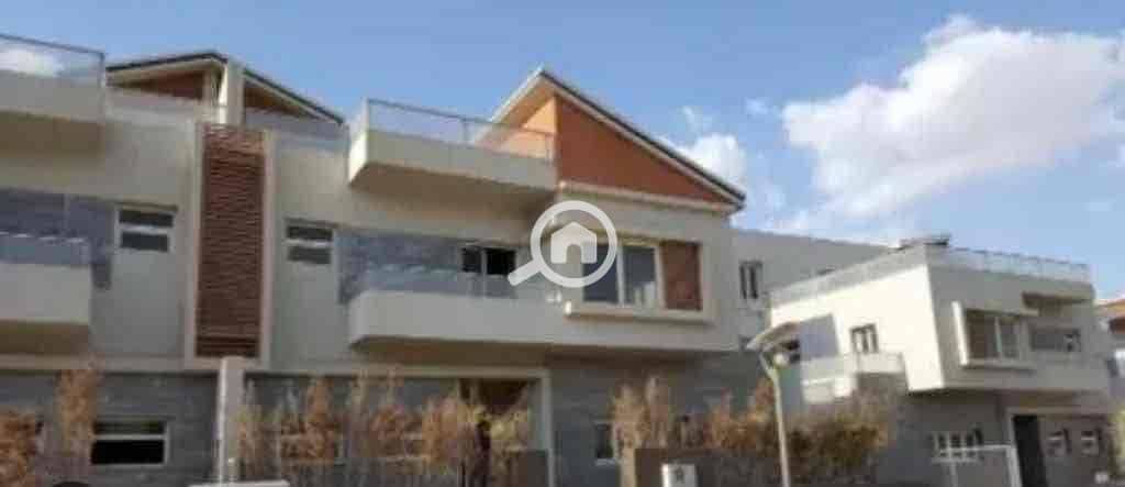 16 1037a94e-111b-42f8-8160-553e94fc6706. jpg