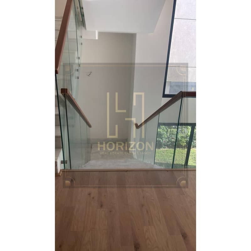 4 WhatsApp Image 2025-12-10 at 1.09. 42 PM (1). jpg