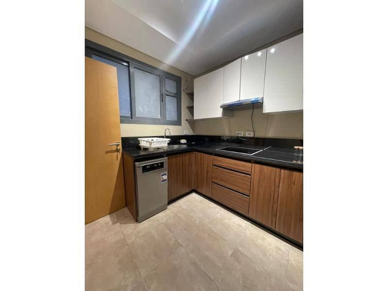 7 4f99d368-2ffe-409c-bb90-60baef33e9f4. jpg