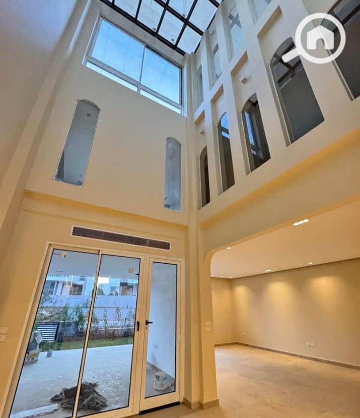 2 {34E8FFEE-76A1-421A-8515-F7E02515A677}. png