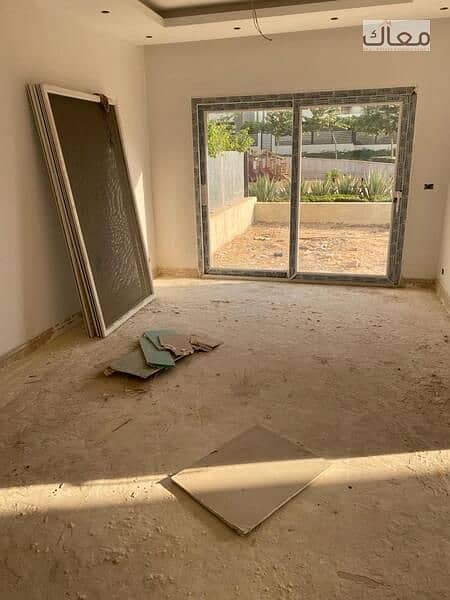 12 bf267ebc-c0b5-4610-af7a-7d05403e6319. jpeg