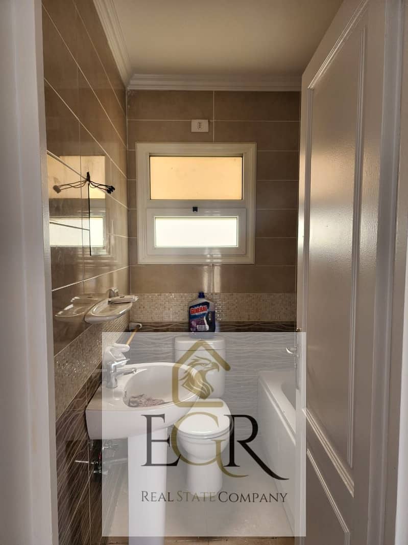 4 15011ae2-648d-4269-b270-71a5b4273e1b. jpeg