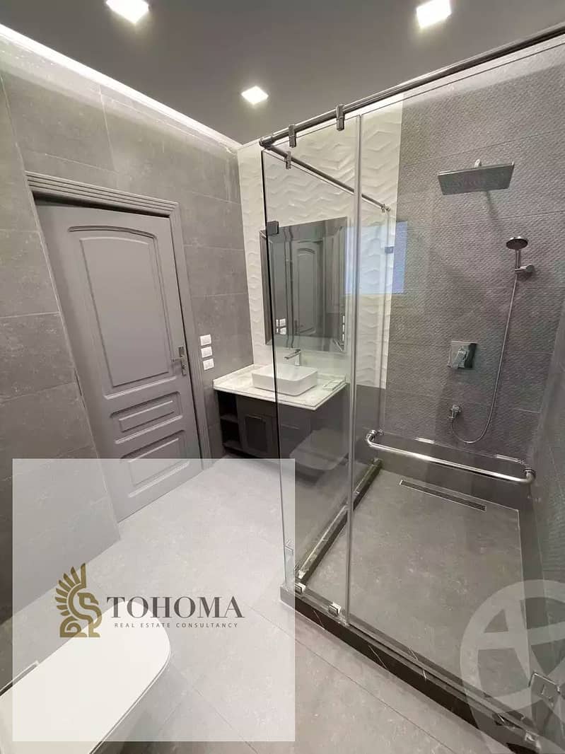 4 5fc2bbb4-0816-4b24-b11e-7f210ff0a3b2. jpg