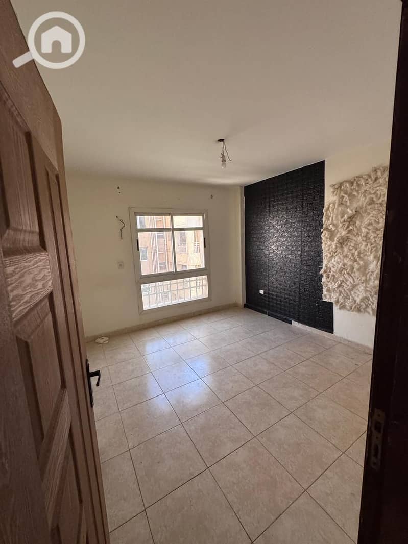 8 WhatsApp Image 2025-12-10 at 11.11. 40 AM (1). jpeg