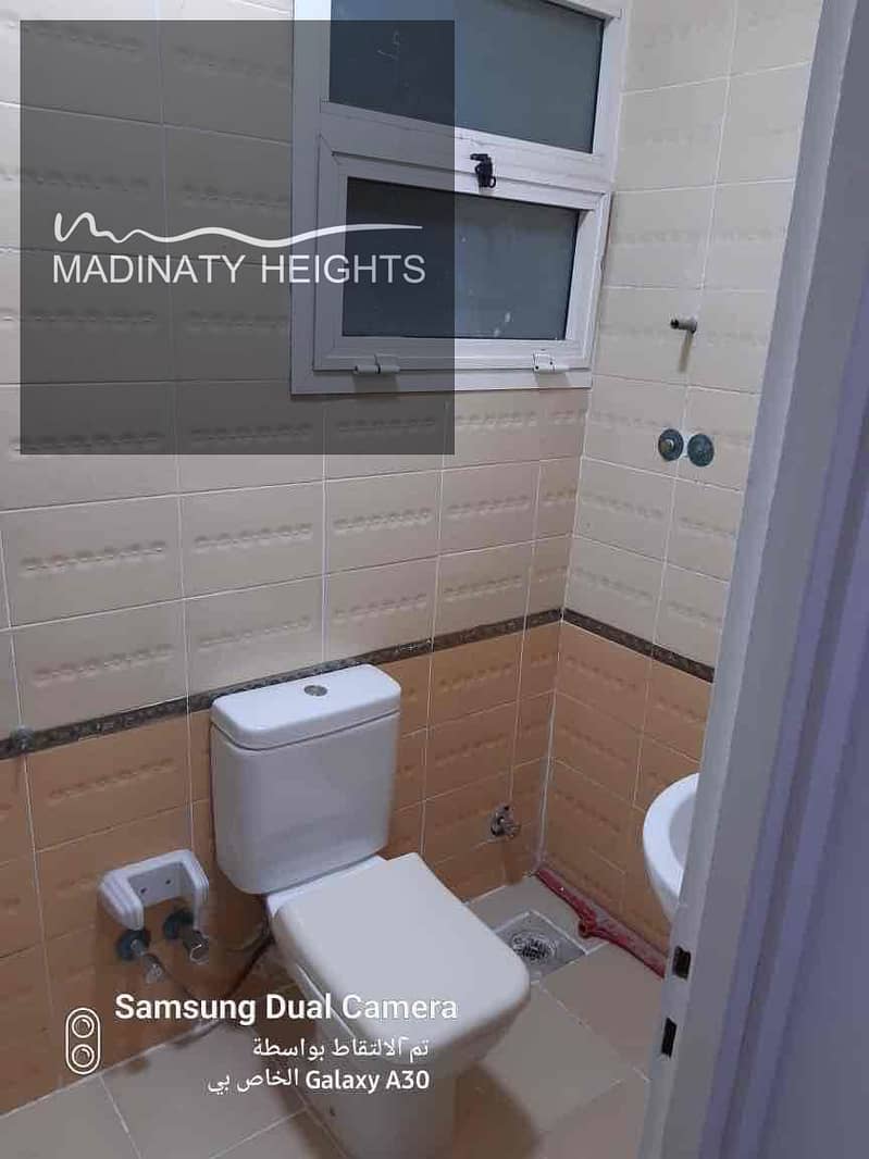 5 82dc75a7-0a01-44e3-bedb-70b1de3b7de8. jpg