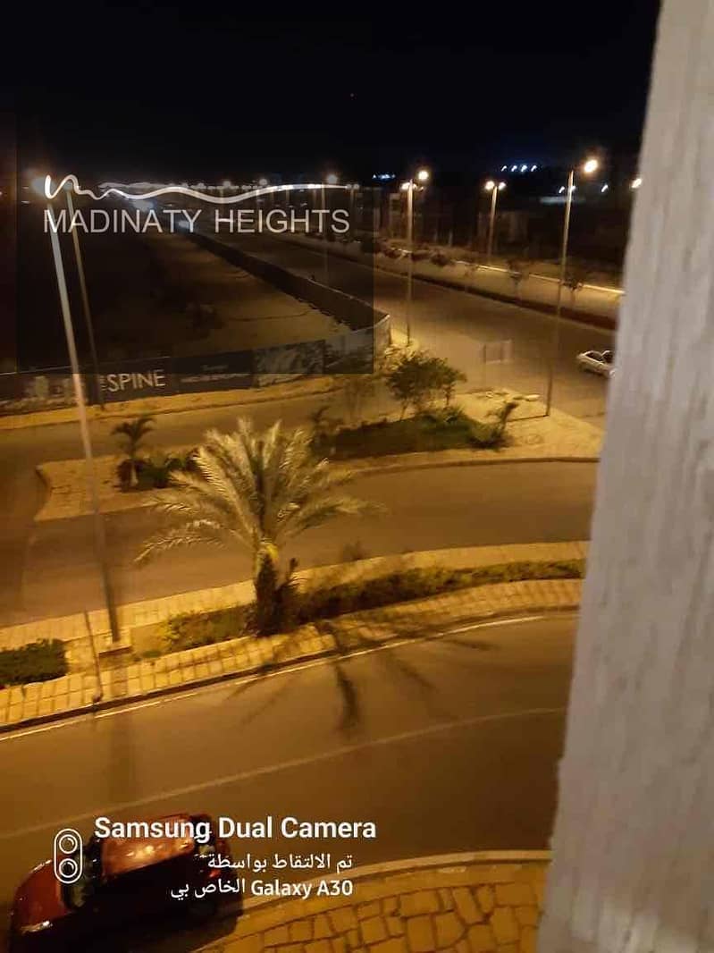 12 fc1db95f-703e-4233-a63b-f3db0adc9665. jpg