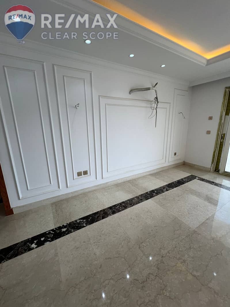 11 73299fc8-ffb5-410d-8378-b507dadecf3c. jpeg