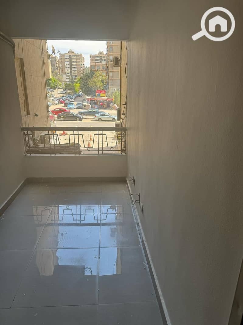 5 WhatsApp Image 2025-12-09 at 17.55. 53_dd8805a1. jpg