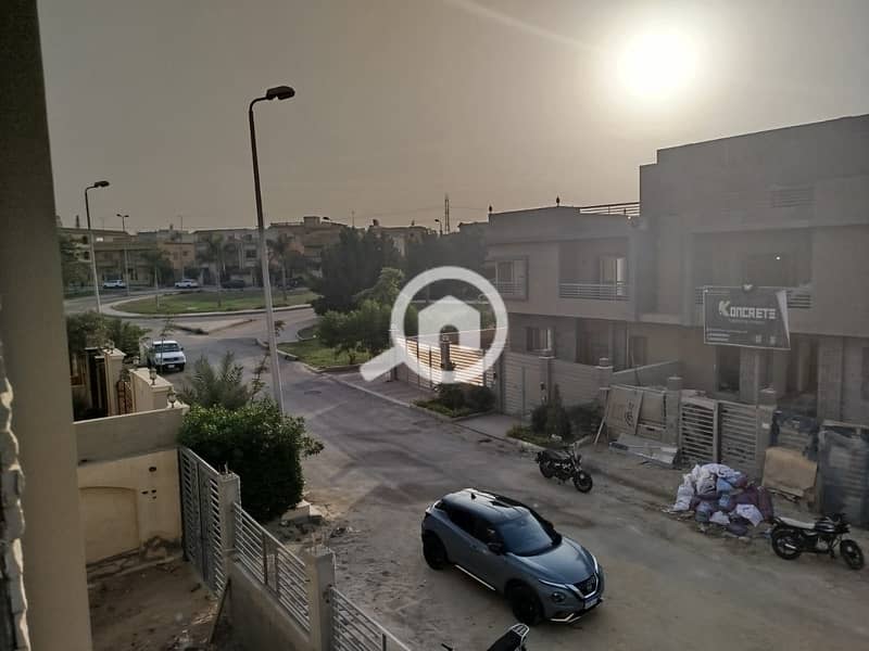 11 41e4ca12-9628-424f-8fa0-175c7d798dfe. jpg