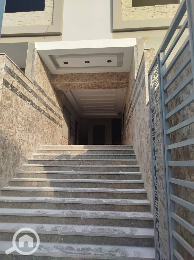 14 1d0875c5-236f-4289-b5c5-ac6cc38abceb. jpg