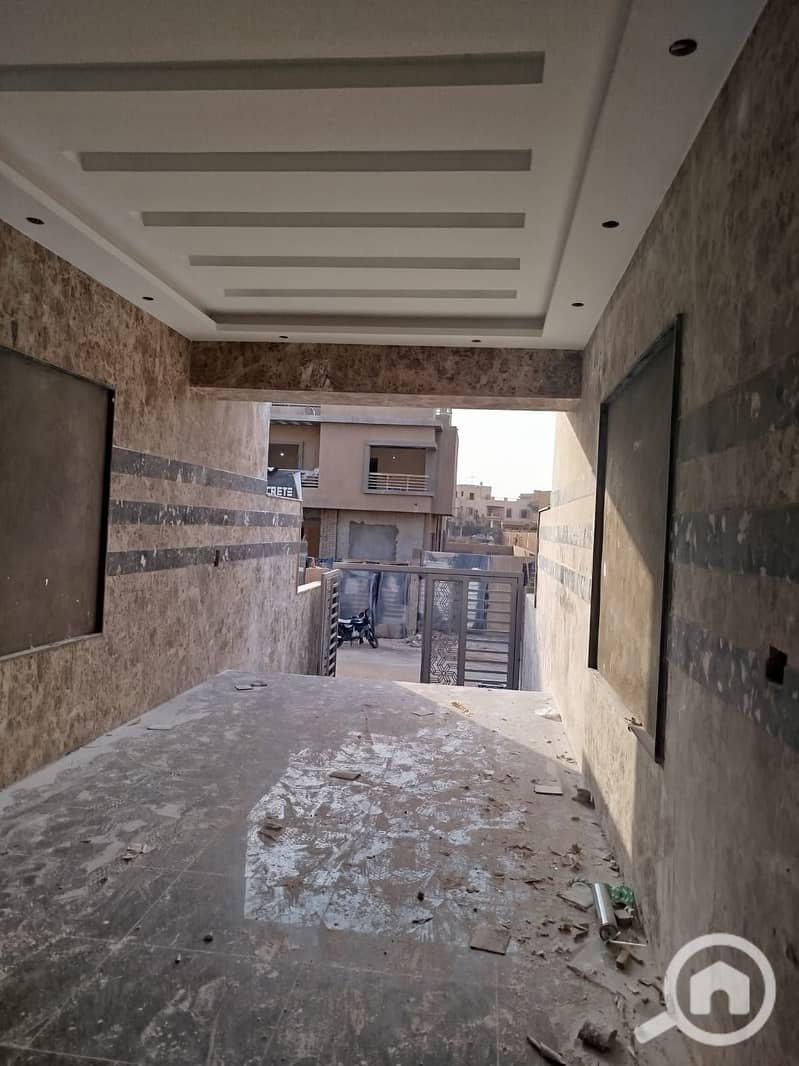 15 f0746d86-d6aa-4b1c-b232-0d47b42d9148. jpg