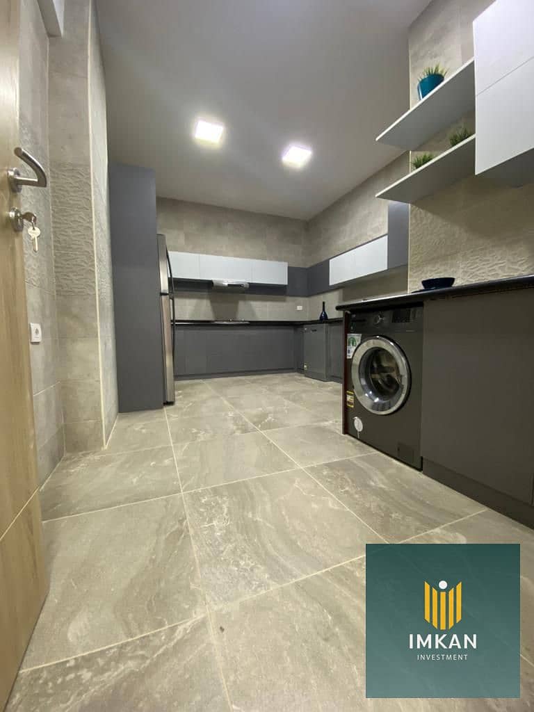 4 7f4326de-6ffb-49f3-943c-cdc50ef6ba7c. jpg