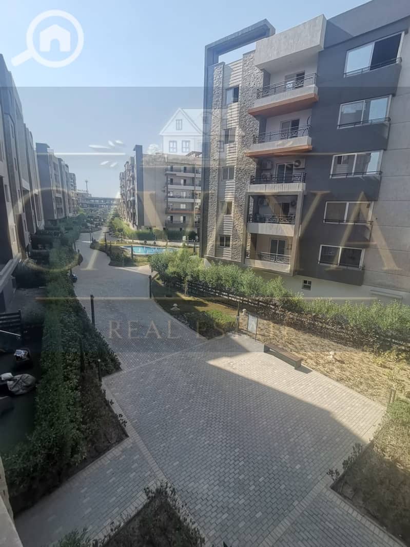 7 Untitled design (7). png