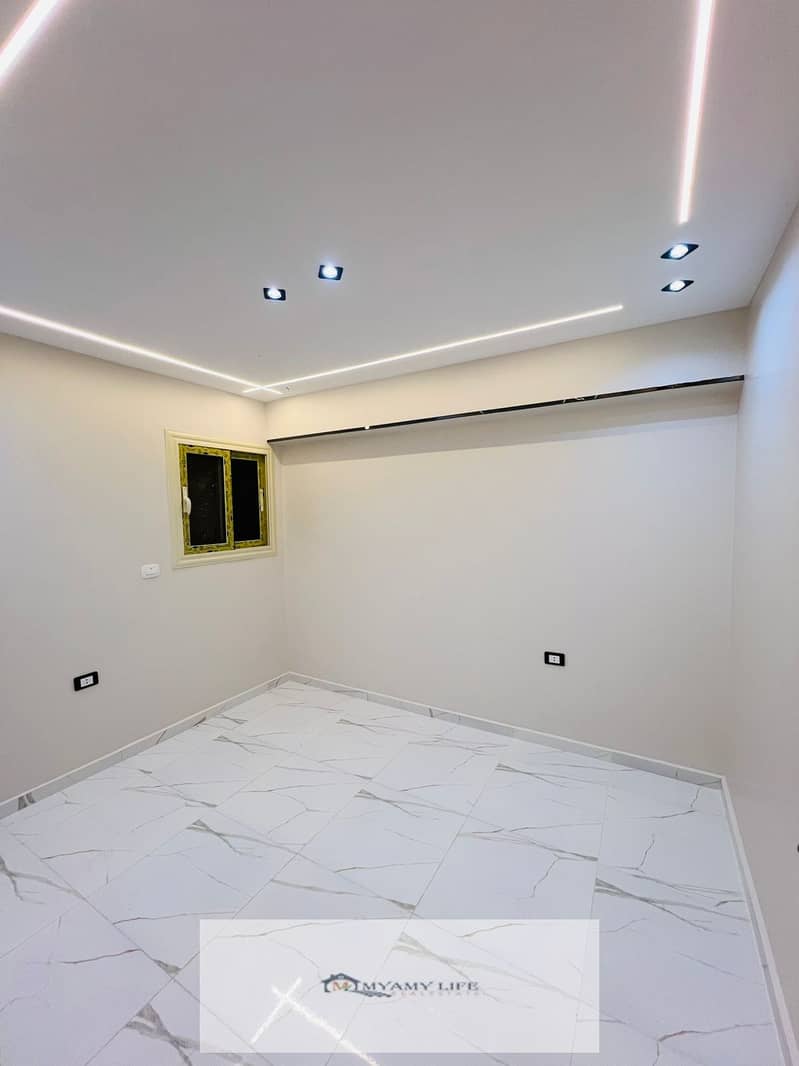 6 WhatsApp Image 2025-12-07 at 2.13. 27 PM (1). jpeg