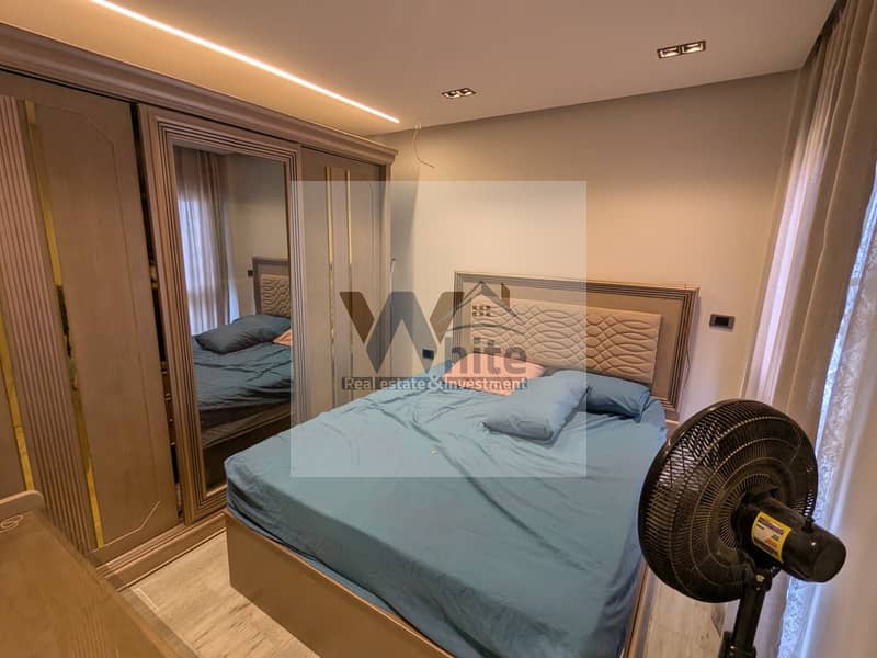 4 5f2351ee-9b53-414f-abf9-ca22c09b1a73. jpeg