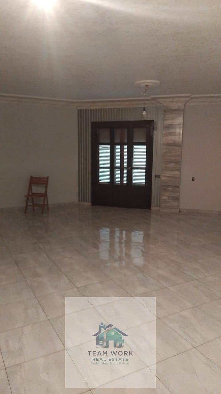 2 4256ff14-1458-45b9-bcd4-7de83503e053. jpg