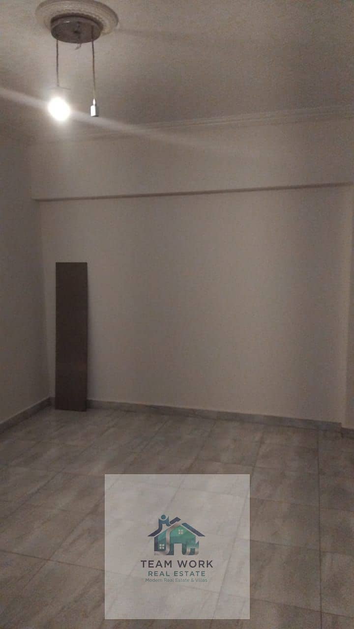 18 ff991147-b3fa-4acf-a288-190dde170270. jpg