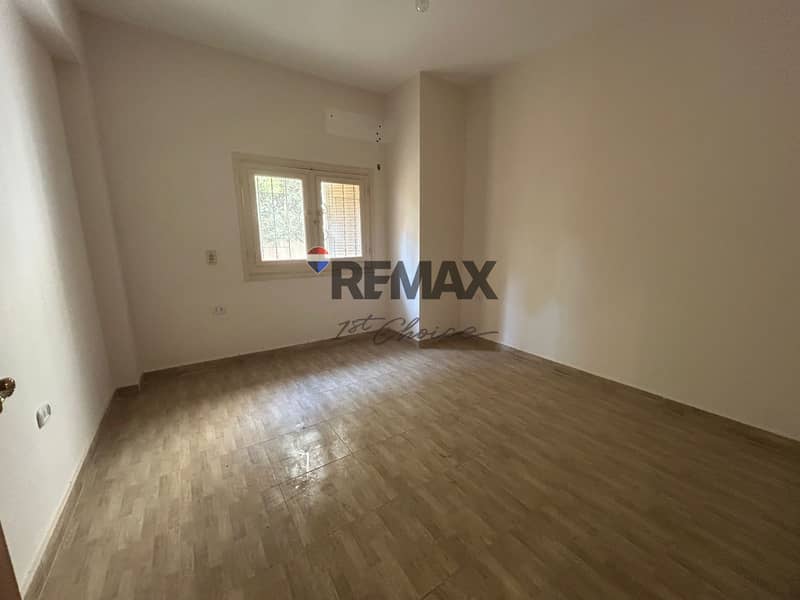 8 PHOTO-2025-11-03-16-11-30 2. jpg