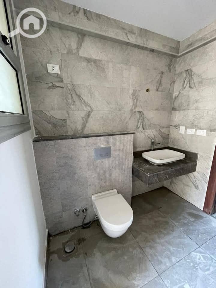 4 WhatsApp Image 2024-12-11 at 16.23. 59_5d5fdfd8. jpg