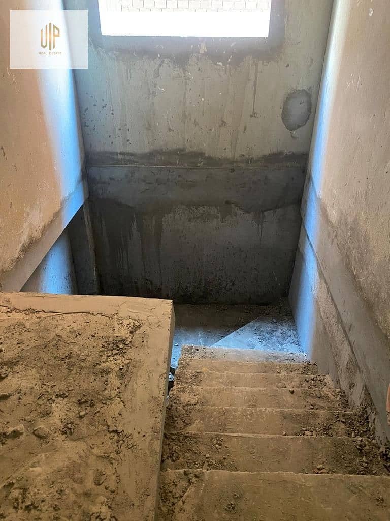 4 WhatsApp Image 2025-11-27 at 10.09. 08 PM (2). jpeg