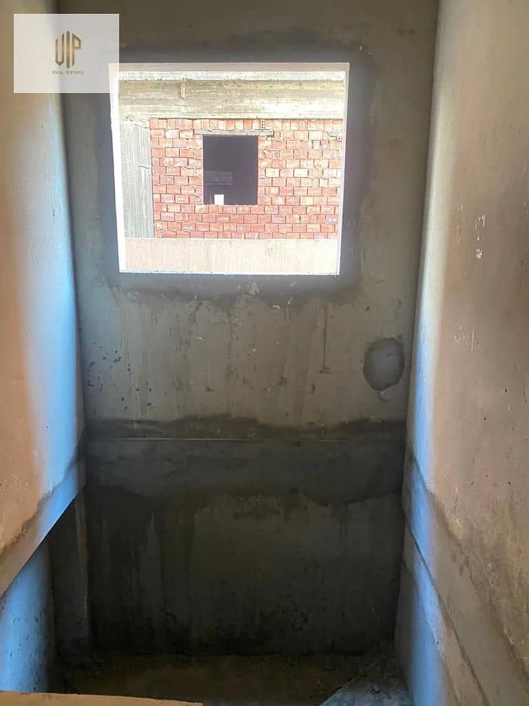 6 WhatsApp Image 2025-11-27 at 10.09. 09 PM (2). jpeg