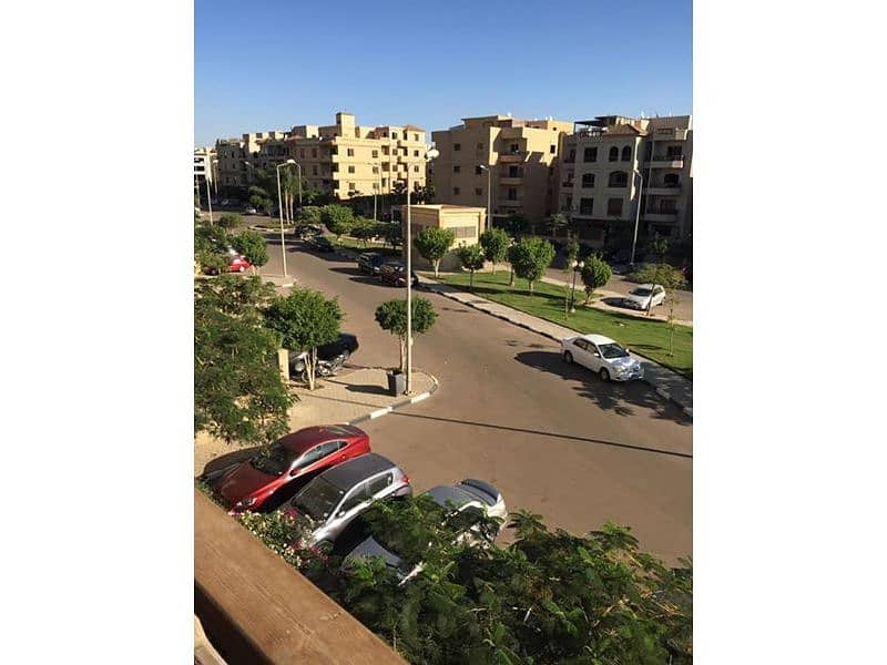 8 Beverly Hills 3. jpg