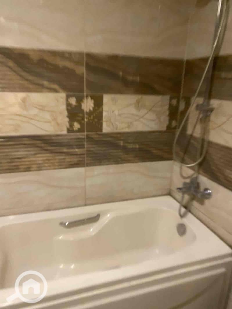 7 7a323804-dfcc-470c-96b7-9f0412854317. jpg