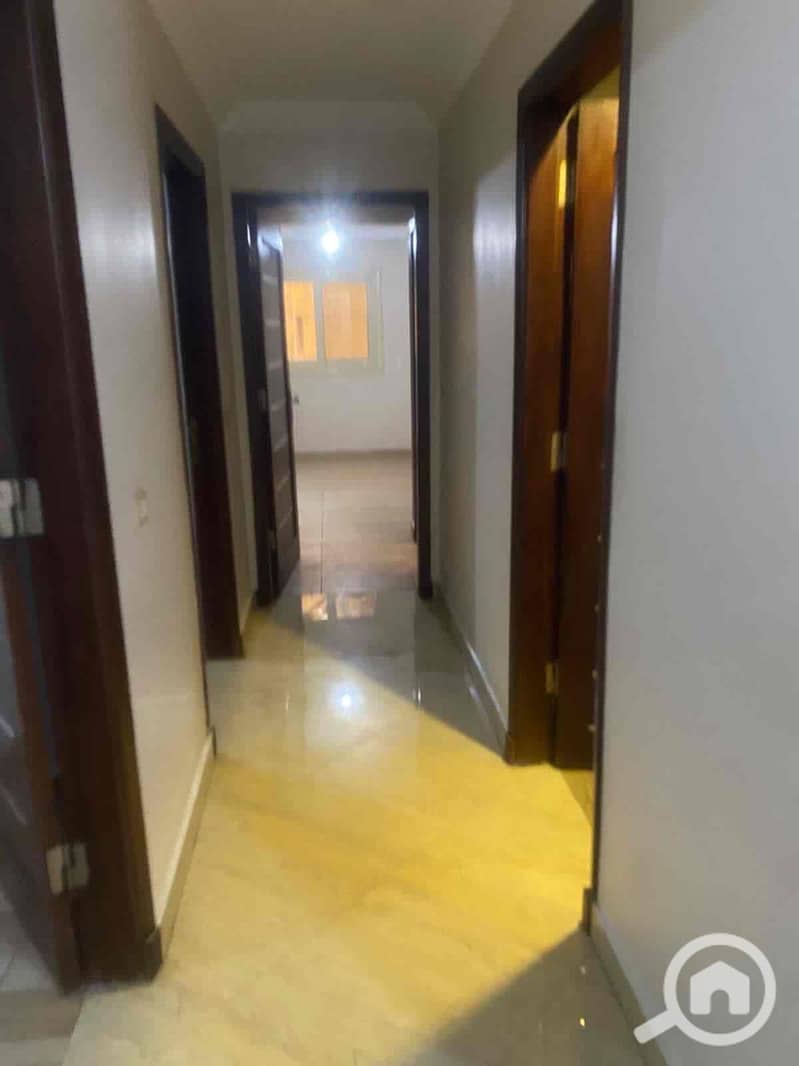 13 b683d438-8121-4ecf-96fd-9bc3ca7c7197. jpg