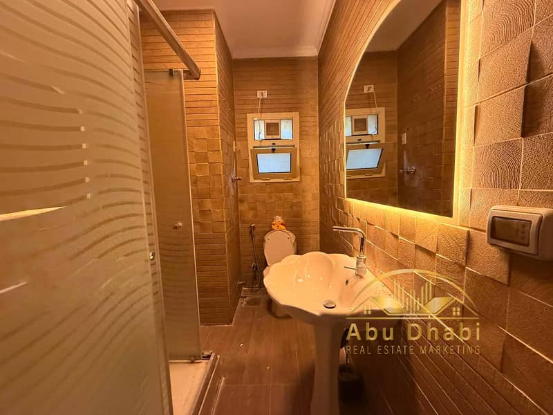 7 34236bb1-0e9d-447b-b256-2d982e48af36. jpg