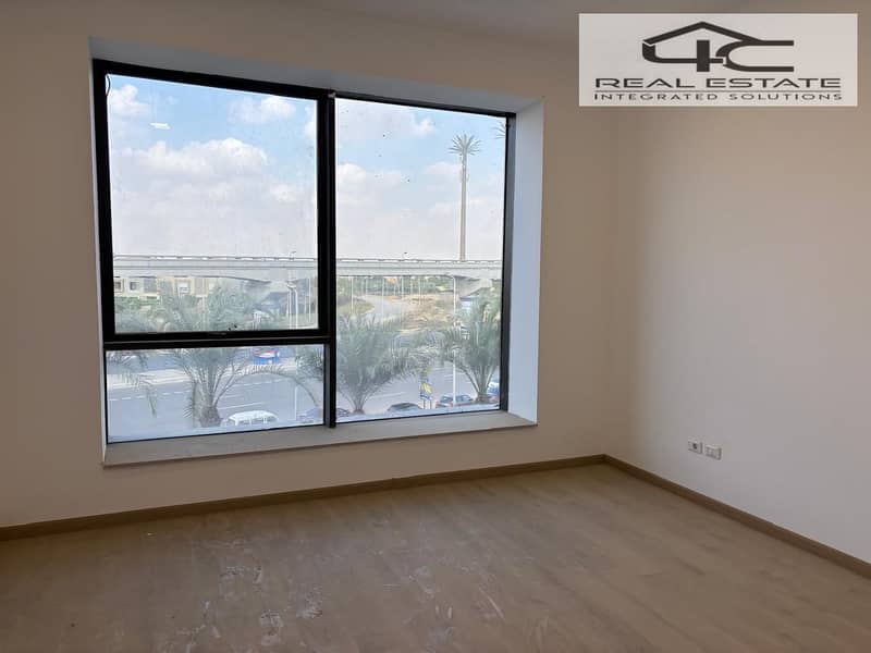 10 WhatsApp Image 2025-12-10 at 14.08. 51 (2). jpeg