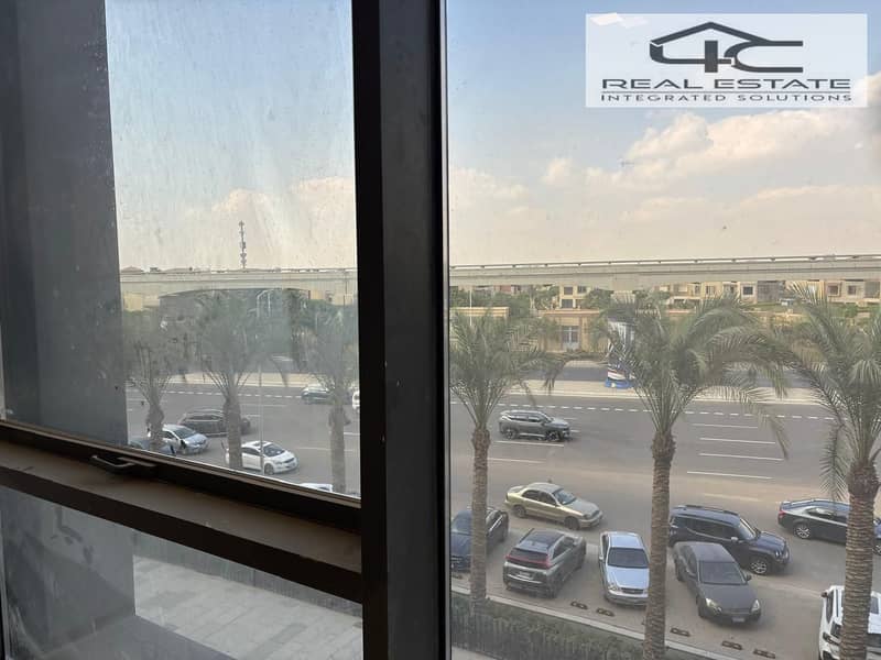 12 WhatsApp Image 2025-12-10 at 14.08. 52 (1). jpeg