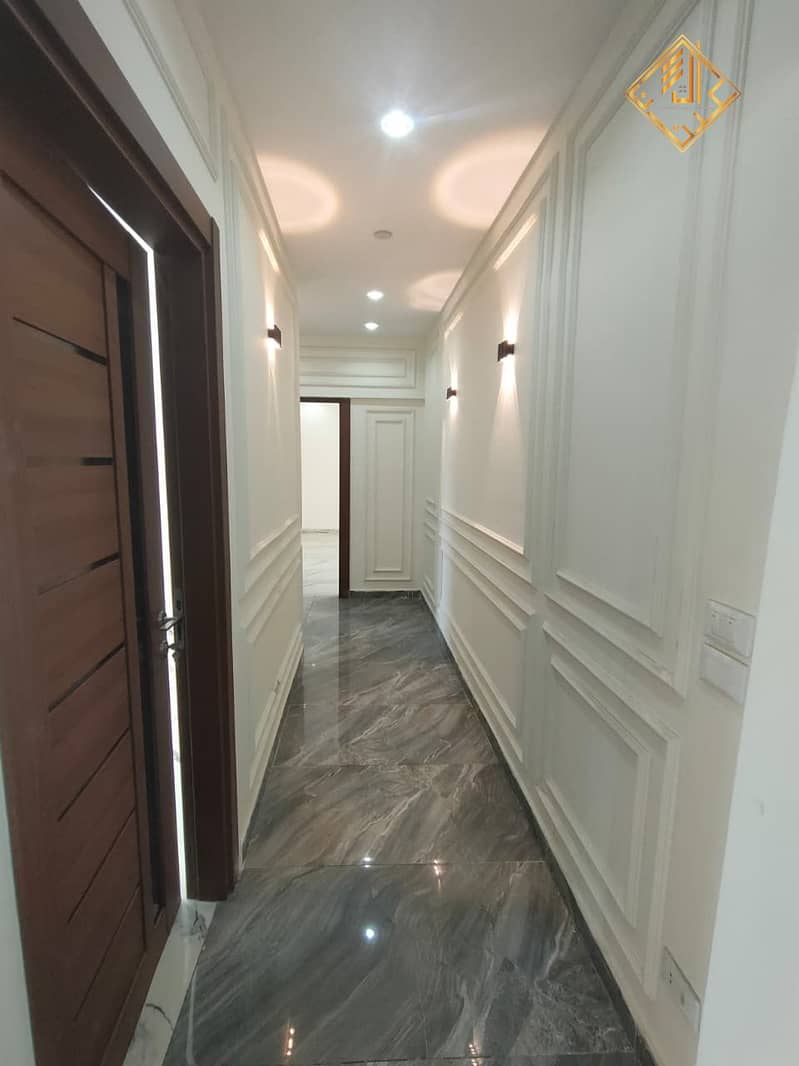 3 WhatsApp Image 2025-09-17 at 17.32. 13. jpeg