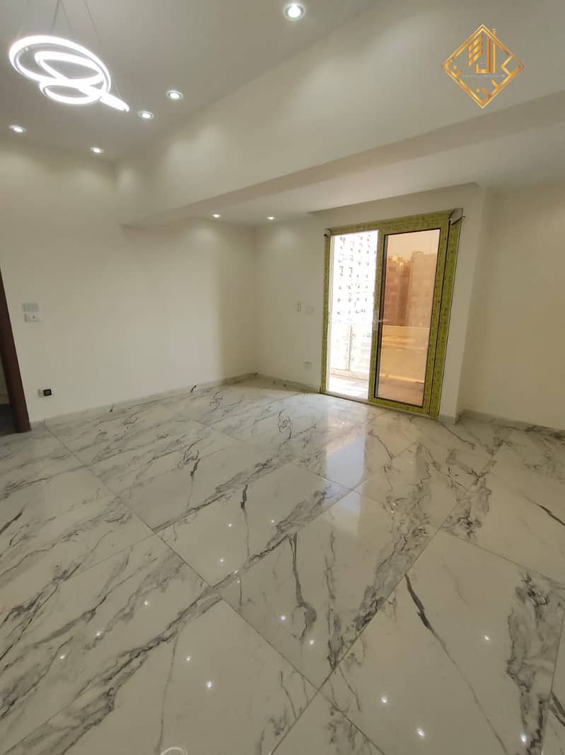 4 WhatsApp Image 2025-09-17 at 17.32. 12 (4). jpeg