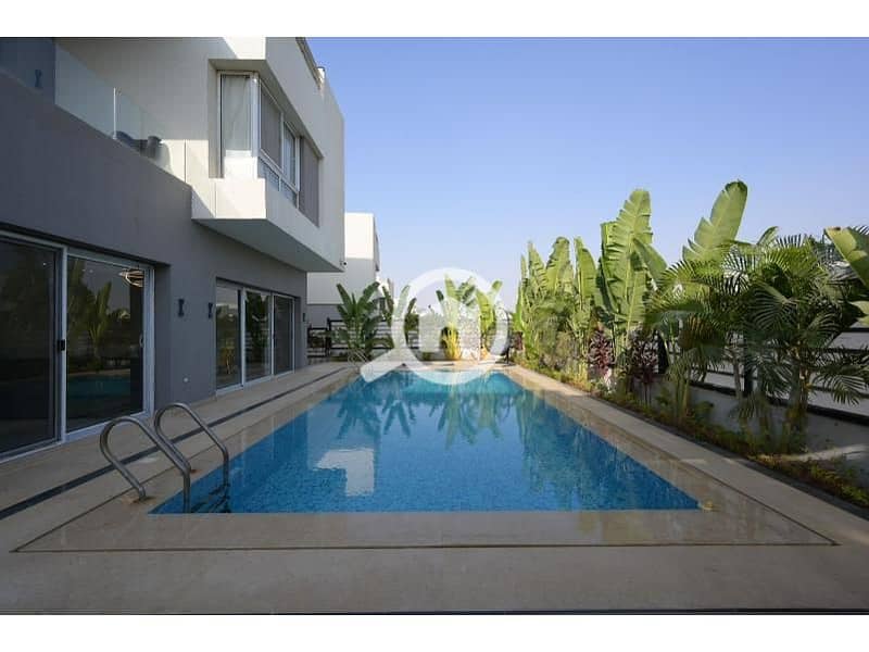 c733fffb-4d48-4f7f-8380-64ac9c4417ae. jpg