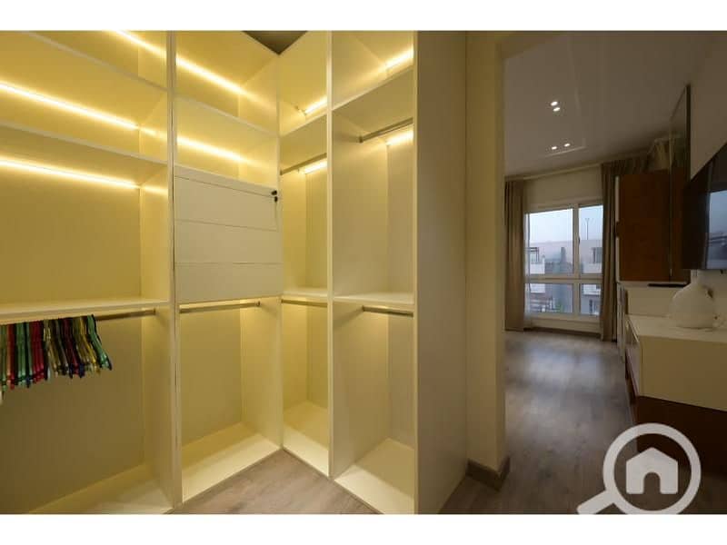 11 a0ea2d6d-9e0a-4b4a-85e3-e2d5107dd990. jpg