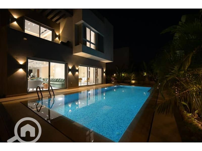 16 d925d9f7-5f2b-4fe5-ac33-9a53a1d0f44e. jpg