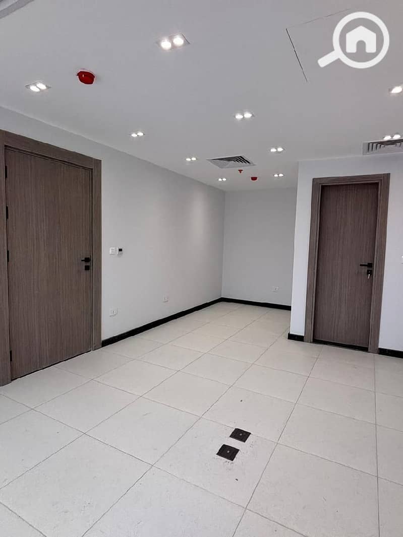 4 WhatsApp Image 2025-12-09 at 12.37. 19 PM (2). jpeg