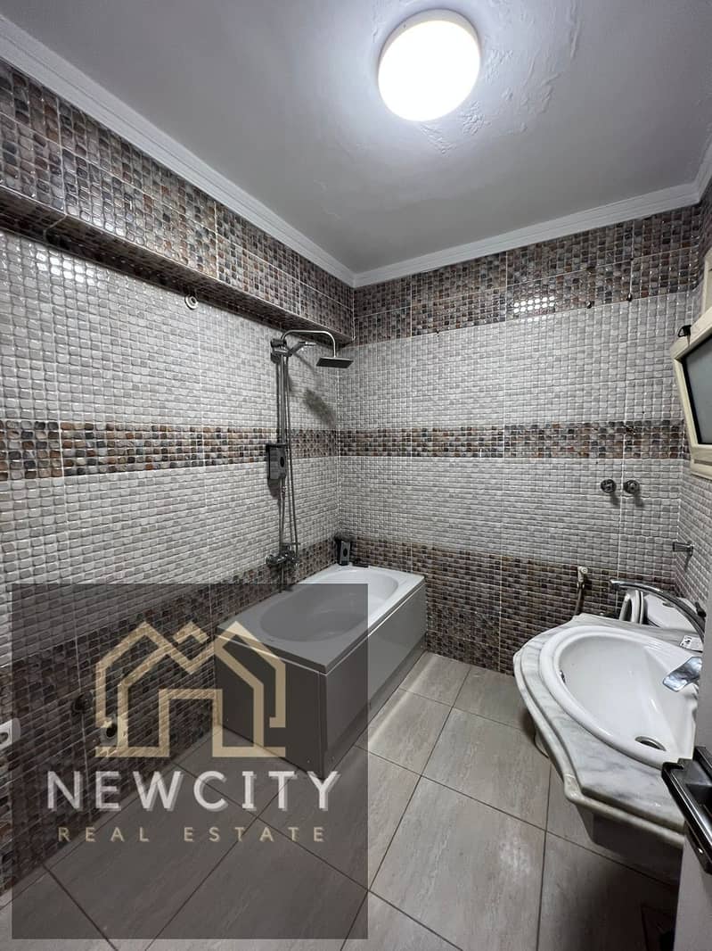 6 صورة واتساب بتاريخ 2025-12-10 في 14.52. 44_0ac6d46b. jpg