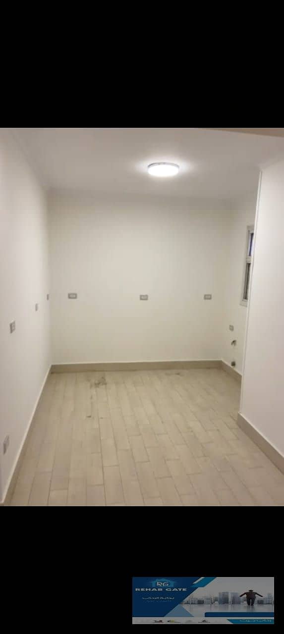 4 4a431a28-3106-4014-98cc-bb9e2b0ab855. jpg