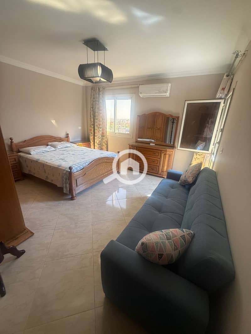 11 382e11b9-456f-40da-b0f2-304e12fa4f77. jpeg