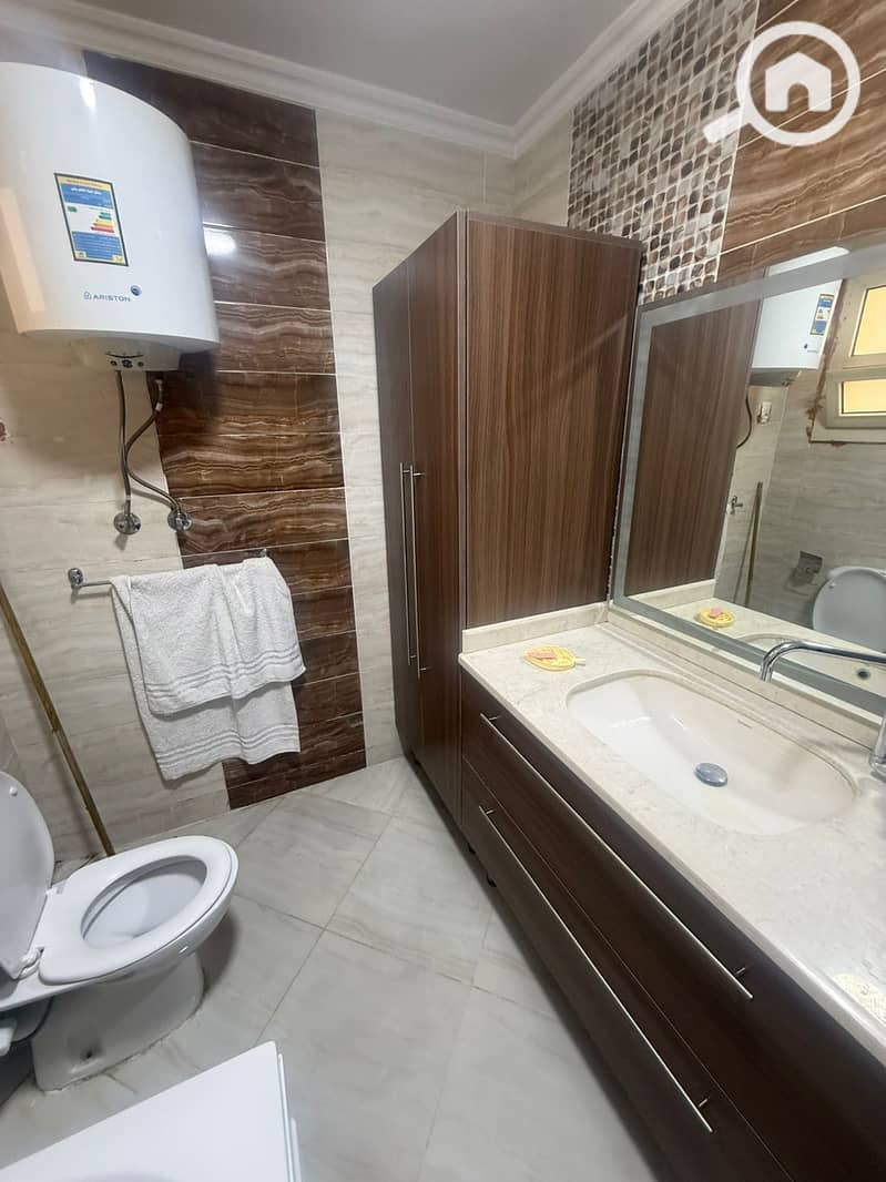 12 5f37aa67-e5e5-4875-9151-9d167320e01a. jpeg