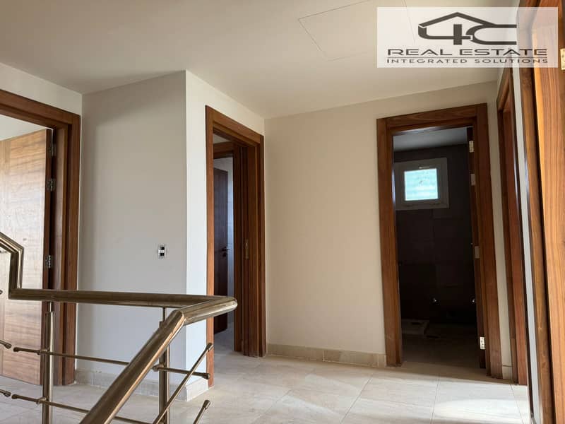 8 WhatsApp Image 2025-12-10 at 1.52. 50 PM (1). jpeg