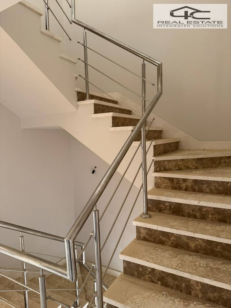 11 WhatsApp Image 2025-12-10 at 1.52. 48 PM. jpeg