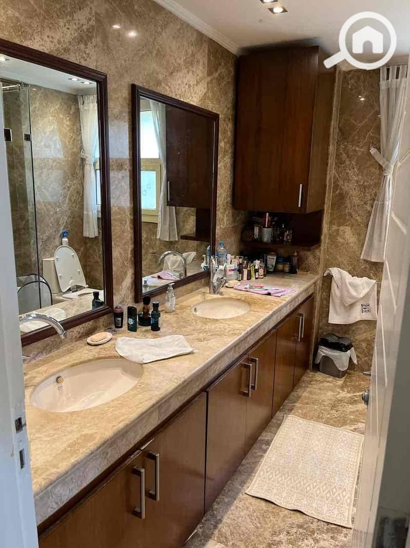 9 912c0f9e-71ca-4258-8a1e-7baa93e181a5. jpg