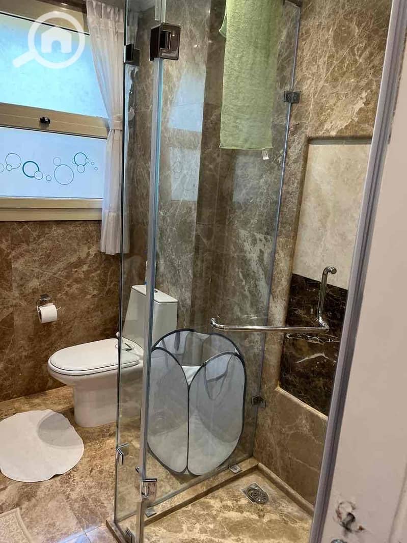 10 77b61f1c-cfc6-423a-9978-9db1917b08ce. jpg